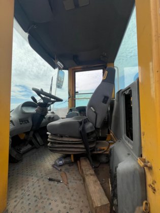 2003年ボルボ L90E