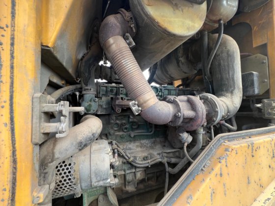 2003年ボルボ L90E