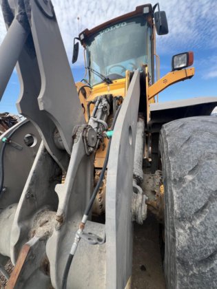 2003年ボルボ L90E