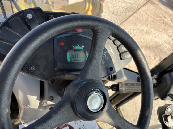 2011年キャタピラー 906H