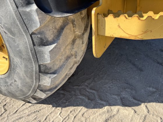 2011年キャタピラー 906H