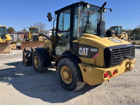 2011年キャタピラー 906H