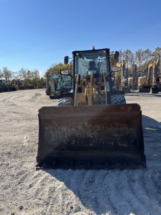 2011年キャタピラー 906H