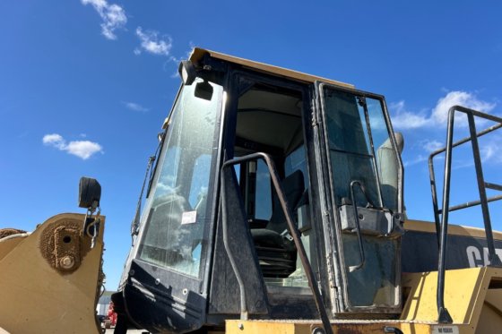 2002年卡特彼勒966G