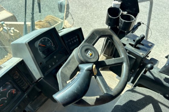 2002年卡特彼勒966G