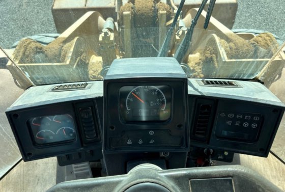 2002年卡特彼勒966G