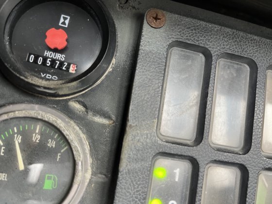 2002年 コマツ D39E