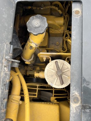 2002年 コマツ D39E