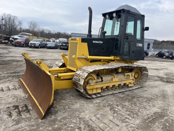 2002 Komatsu D39E