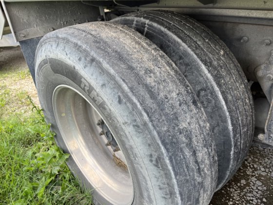 2016年 Freightliner 122SD