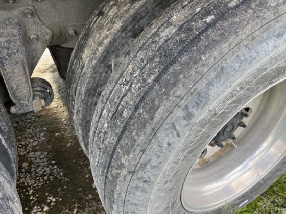 2016年 Freightliner 122SD