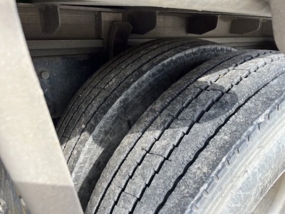 2016年 Freightliner 122SD