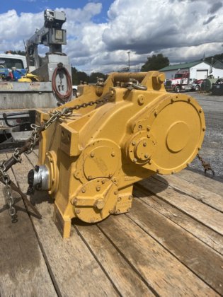 キャタピラー D6T