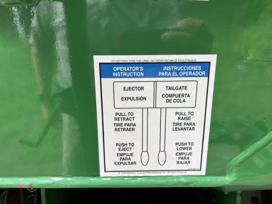 2017 Freightliner M2-106