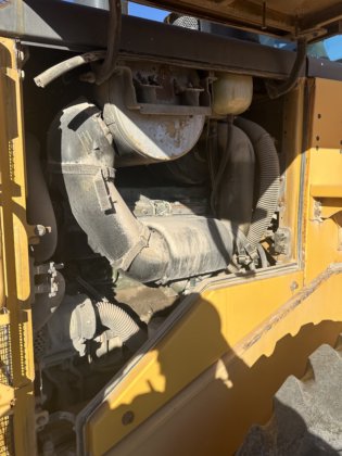 2011 Volvo L90F