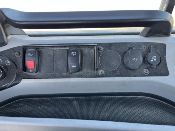 2016年卡特彼勒 938M