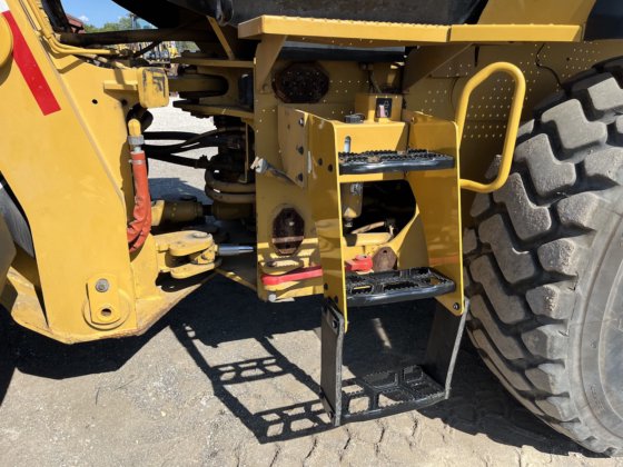 2016年卡特彼勒 938M