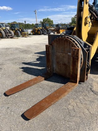 2016年卡特彼勒 938M