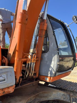 2002 Hitachi EX120-5