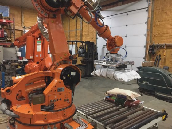 Nachi SH 200 robot, Palletizing