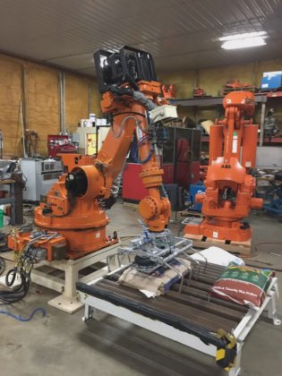 Nachi SH 200 robot, Palletizing