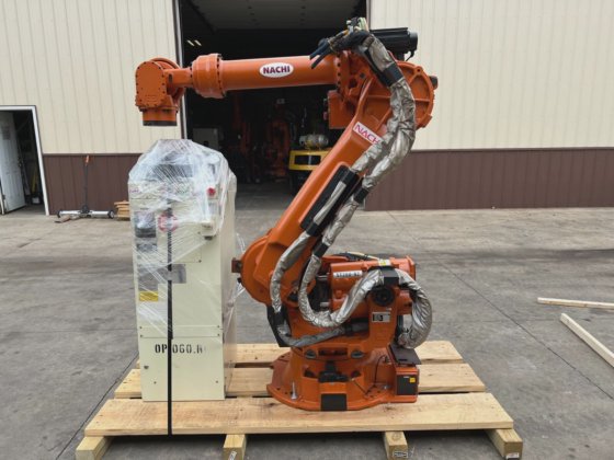 Nachi ST200 Robot with AX20
