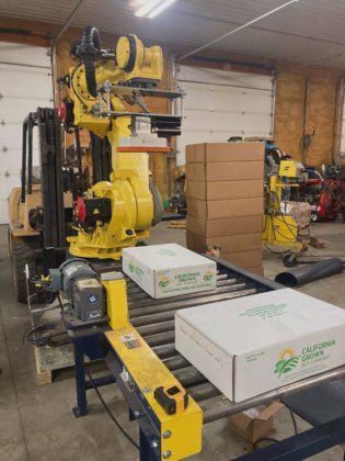 FANUC R-2000iB Palletizing Robotic System