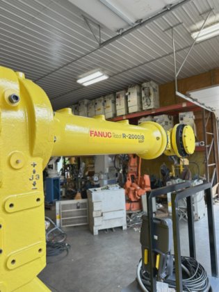 Fanuc R2000iB/165F Robot w/ R-30iB