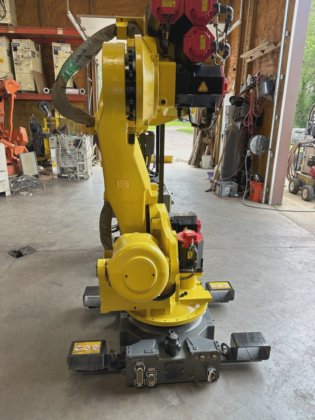 Fanuc R2000iB/165F Robot w/ R-30iB