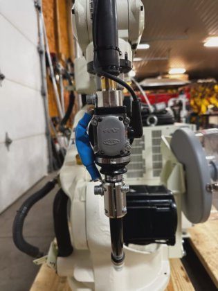 OTC Daihen FD-V8 Welding Robot