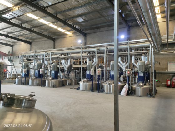 锂和锂垂直分馏柱