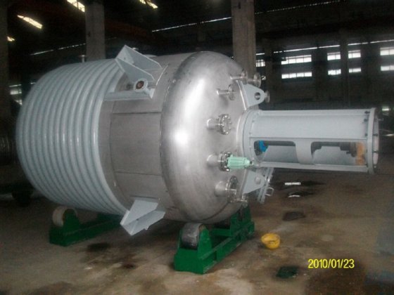 锂和锂外线圈化学反应器