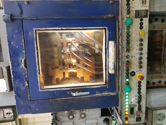 250トンファインブランキングプレス Feintool 1990