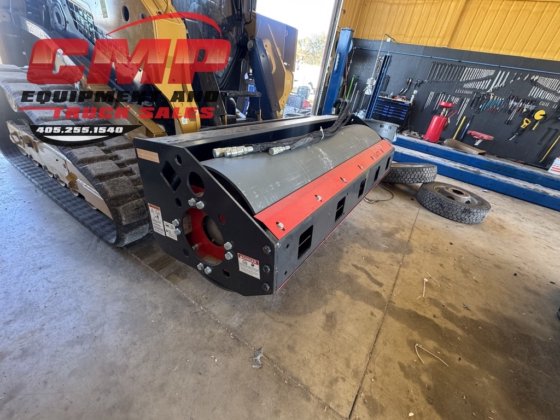 2025 Raytree RMVR76 滑移装载机振动滚筒附具