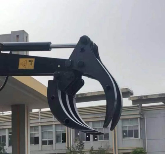 E10 Hydraulic thumb bucket