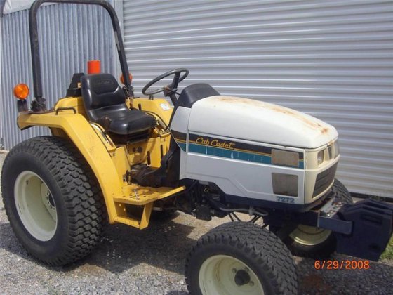 1996 Cub Cadet 7272 in
