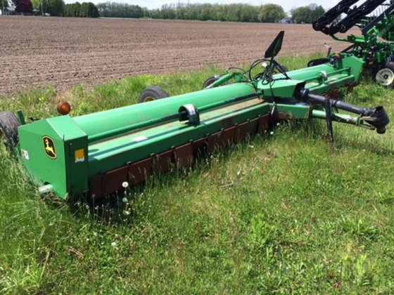 2008 John Deere 520 in