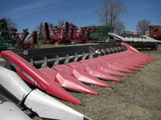 2009 Massey-Ferguson 3000 in Edina,