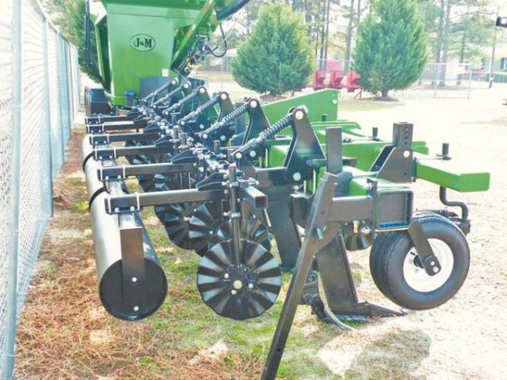 Specialty Sales co. Lift-N-Till in