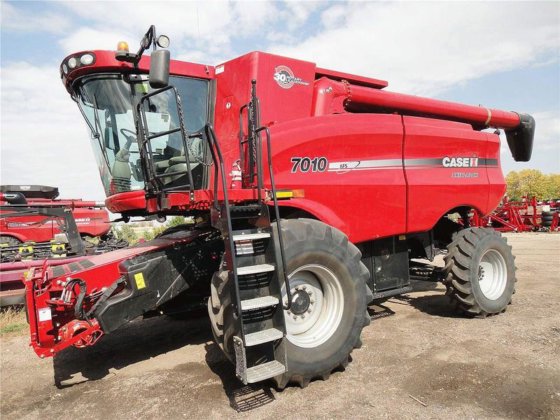 2007 Case IH 7010 in