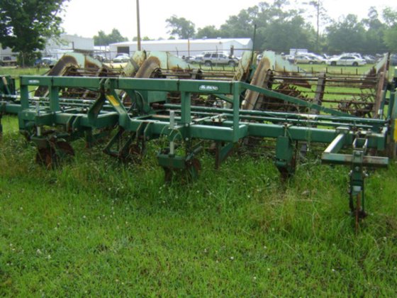 2002 KMC 638 in Atmore,