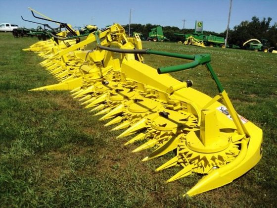 2013 John Deere 692 in