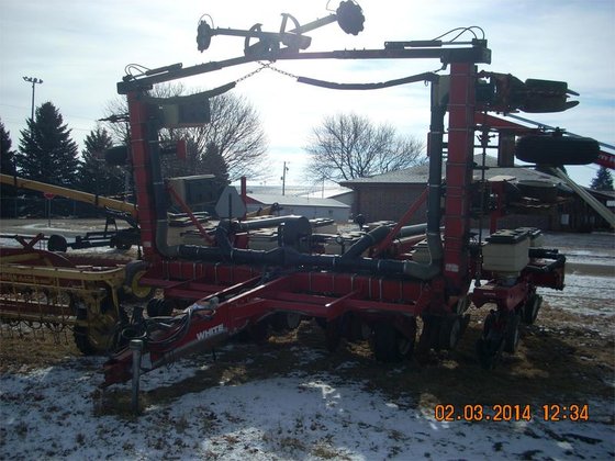 1998 WHITE 6138 in Pomeroy,