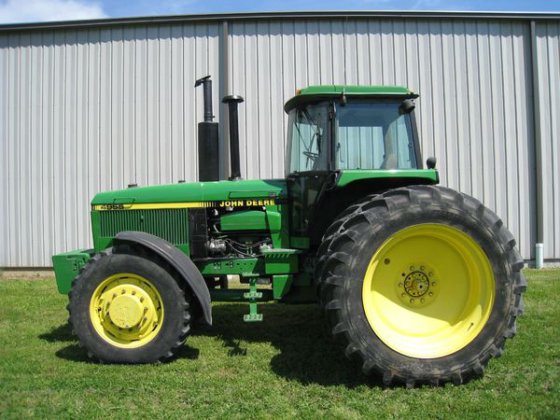 1990 John Deere 4955 in