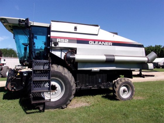 1998 Gleaner R52 in Waverly,