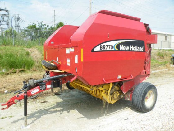 New Holland BR770 in Troy,