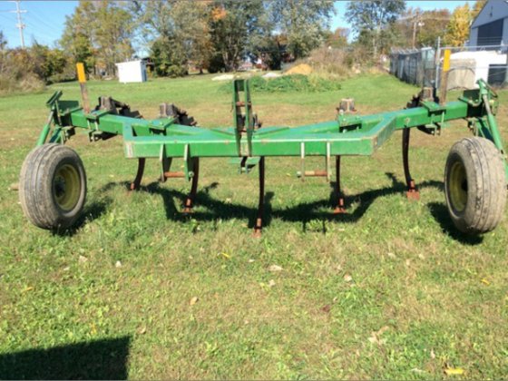 1990 John Deere 915 in