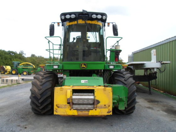 2010 John Deere 7550 in