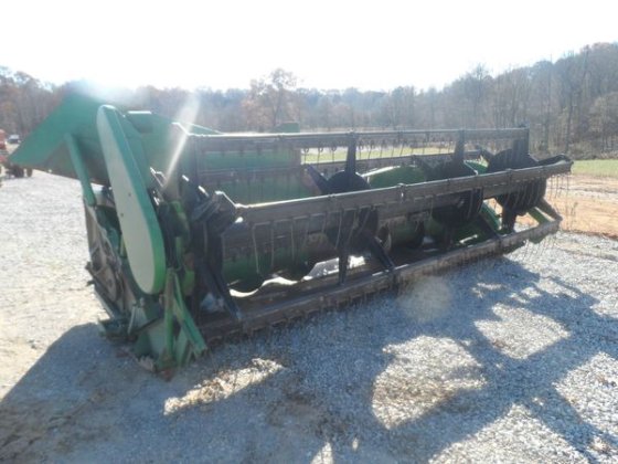 John Deere 213 in Magnolia,