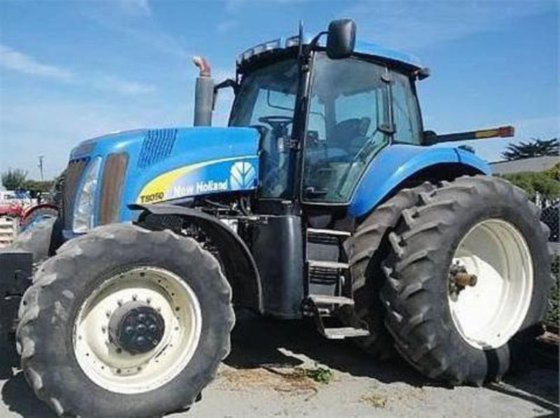 2009 New Holland T8050 in